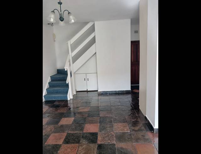 2 BEDROOM DUPLEX FOR SALE IN SCOTTBURGH CENTRAL